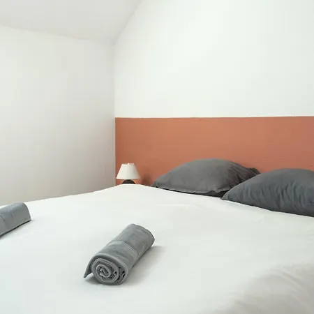 Apartament Duplex Avec Balcon • Piscine • Pres Honfleur